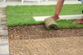 Cornish Gardeners - gardening image